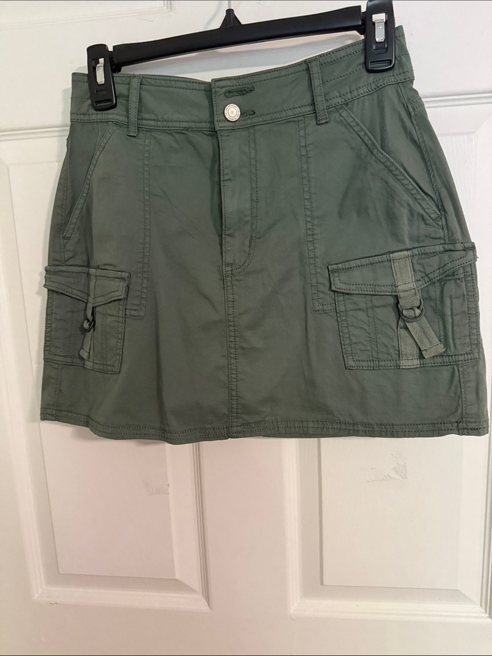 SO High Rise Cargo Skirt Cargo Mini Skirt in Green Size 5 NWT